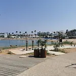 Sea View Apartment *