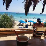 Sea View Apartment *