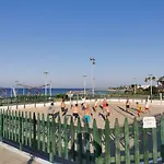 Sea View Apartment *
